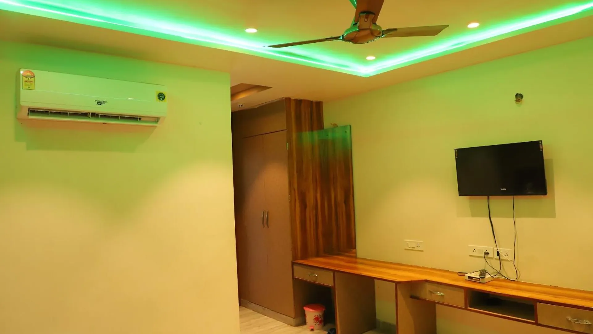 **  Hotel Midway Taj Agra  Indien