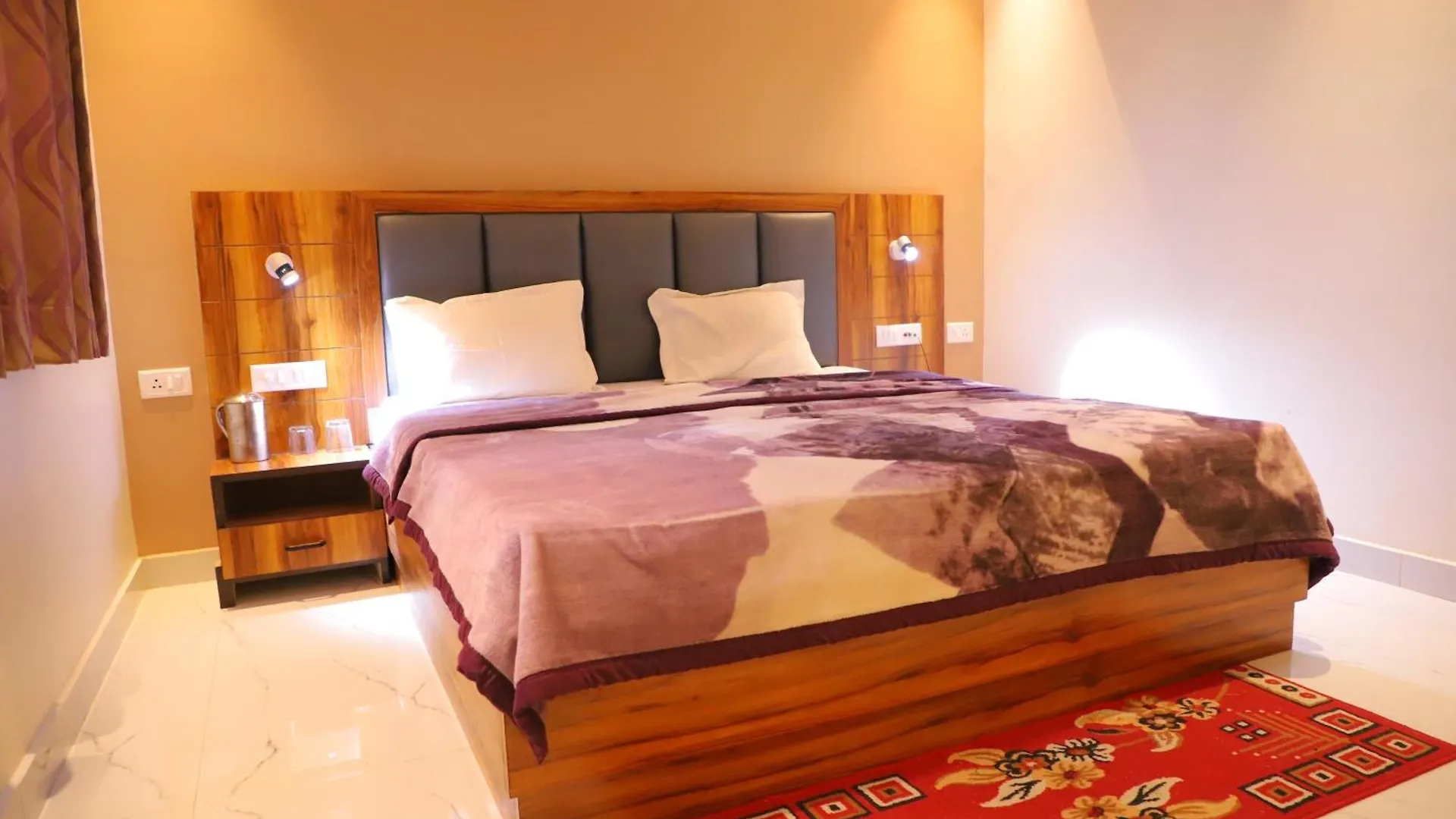 **  Hotel Midway Taj Agra  Indien