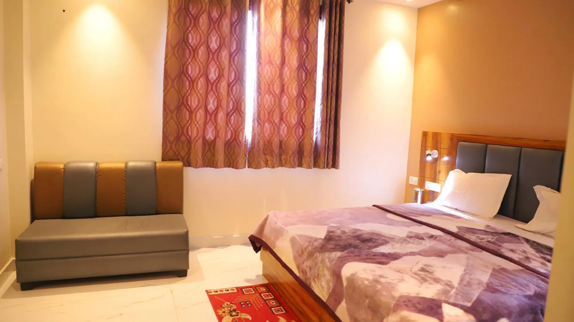 Hotel Midway Taj Agra