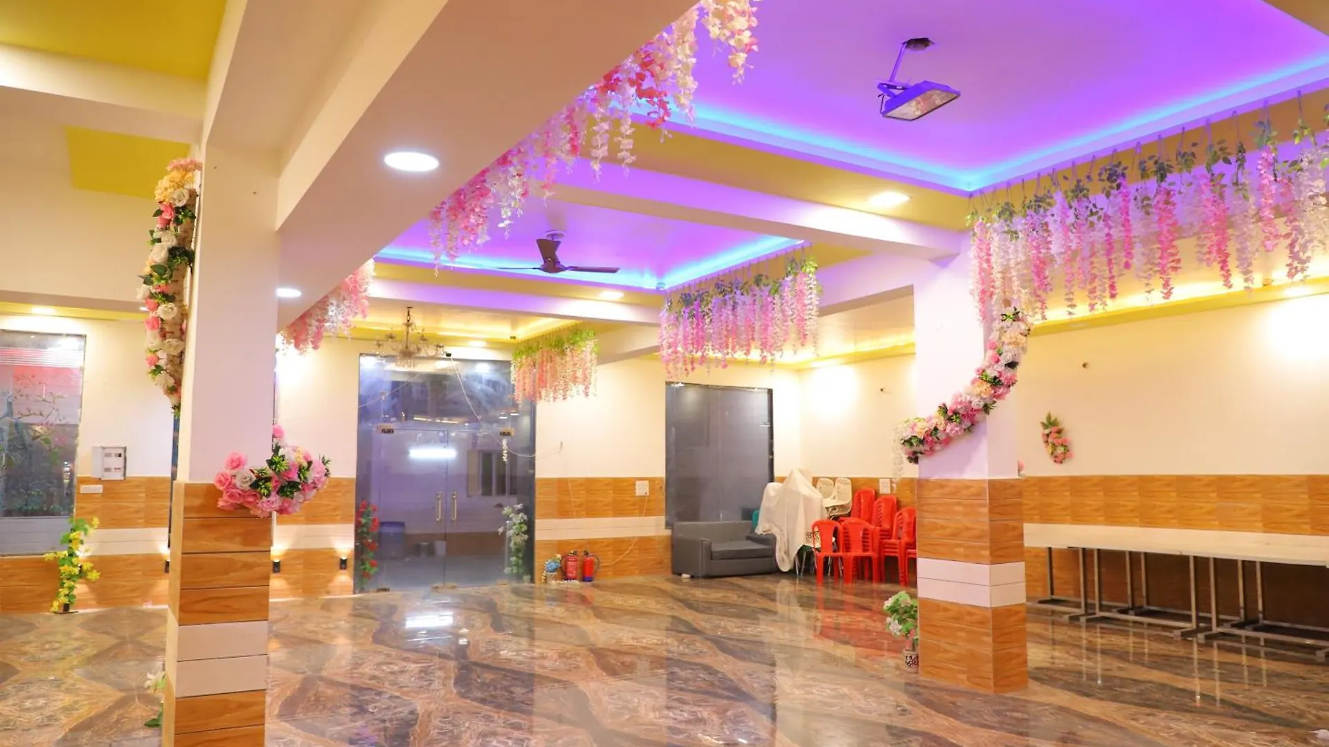 **  Hotel Midway Taj Agra  India